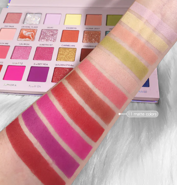 Feather Kingdom Eyeshadow Palette